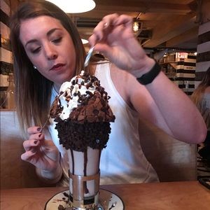 Meet your Posher, Tara